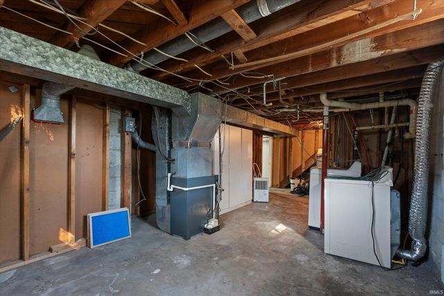 2035 E LaSalle Avenue, Mishawaka, IN 46545