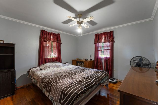2035 E LaSalle Avenue, Mishawaka, IN 46545