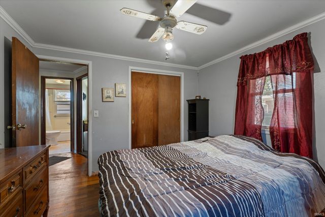 2035 E LaSalle Avenue, Mishawaka, IN 46545