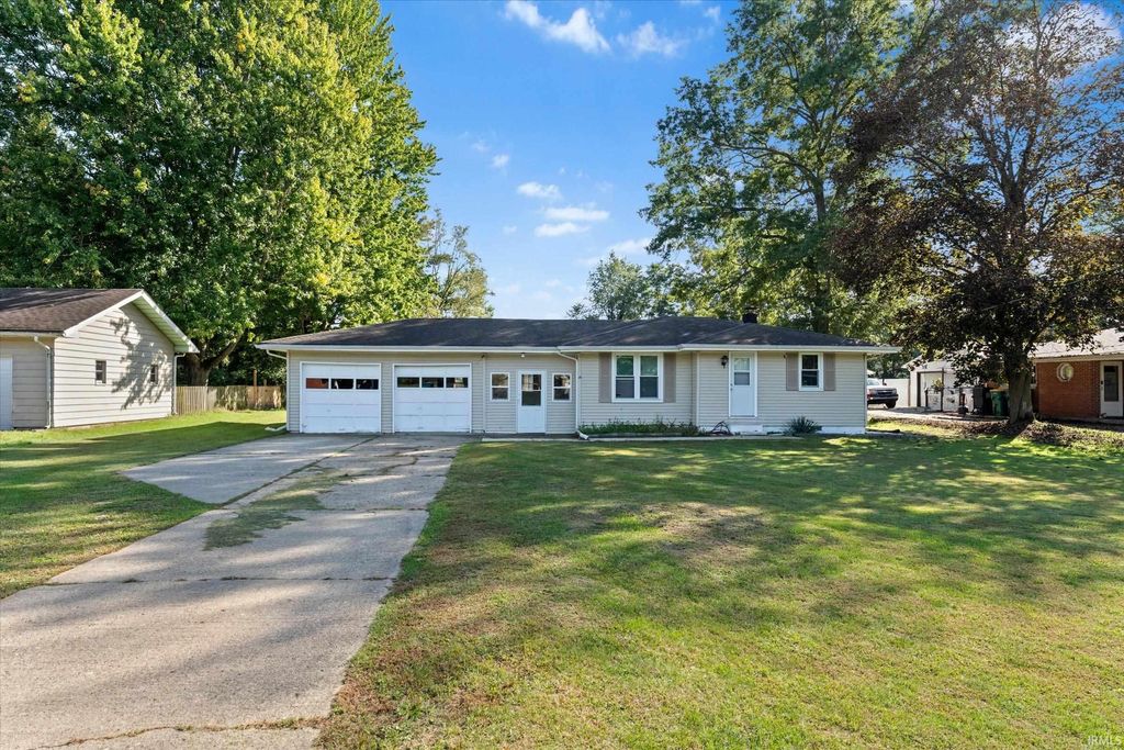 2035 E LaSalle Avenue, Mishawaka, IN 46545