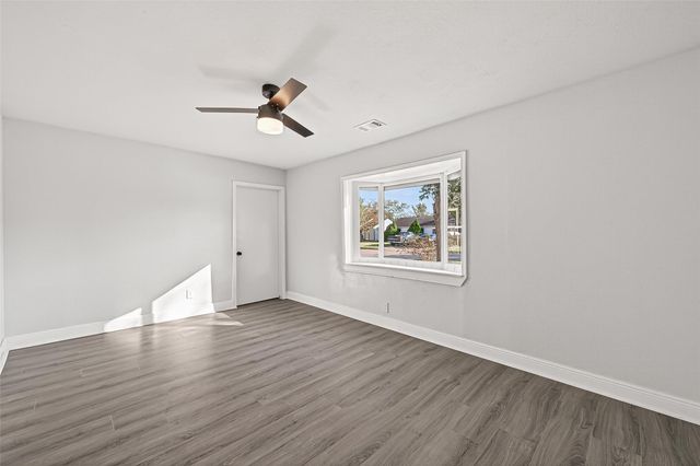 4729 Paradise Lane, Houston, TX 77048