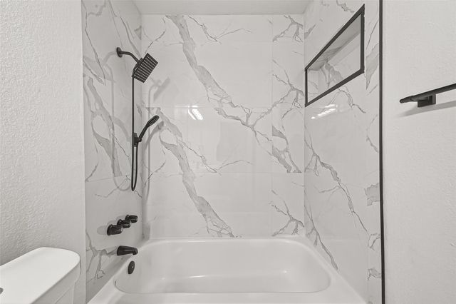 4729 Paradise Lane, Houston, TX 77048