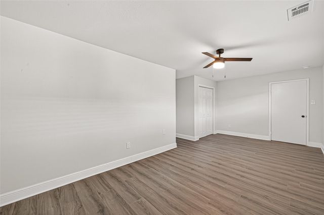 4729 Paradise Lane, Houston, TX 77048