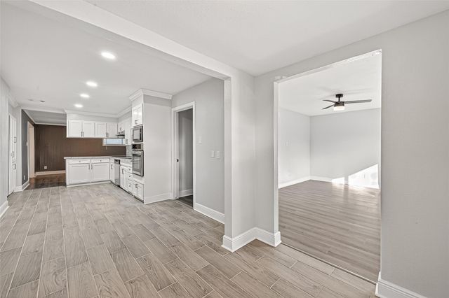 4729 Paradise Lane, Houston, TX 77048