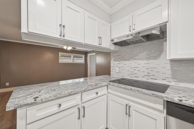 4729 Paradise Lane, Houston, TX 77048