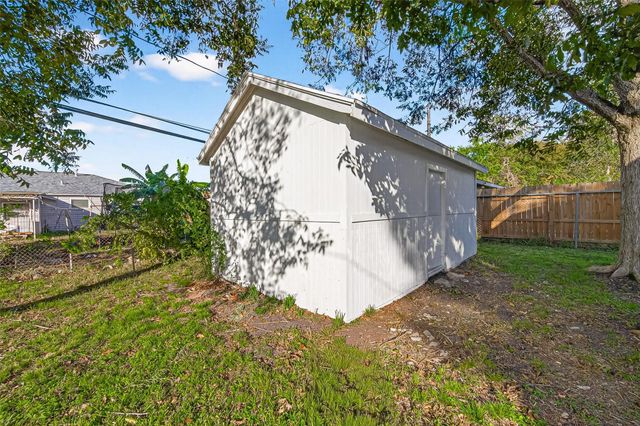 4729 Paradise Lane, Houston, TX 77048