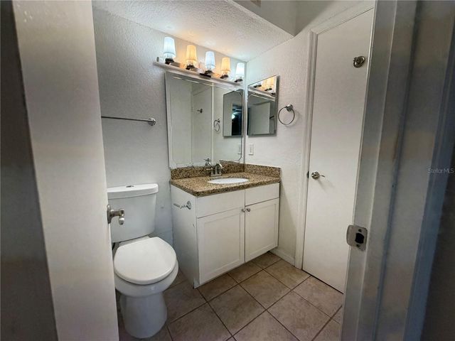 5128 CONROY ROAD 725, Orlando, FL 32811