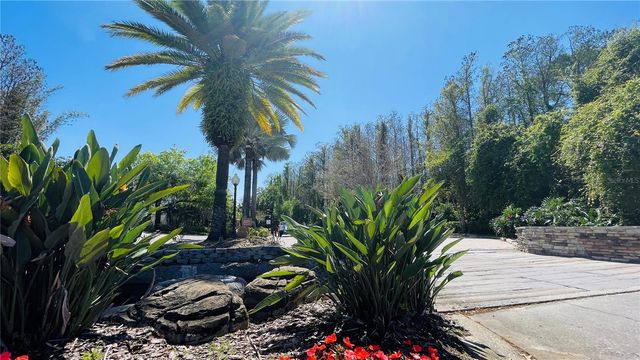 5128 CONROY ROAD 725, Orlando, FL 32811