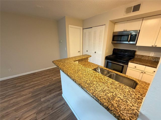 5128 CONROY ROAD 725, Orlando, FL 32811