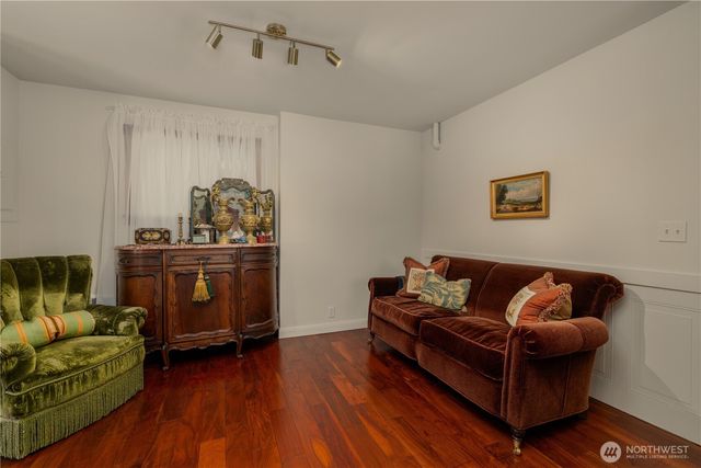306 N G, Tacoma, WA 98403