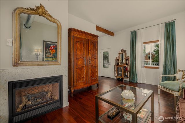 306 N G, Tacoma, WA 98403
