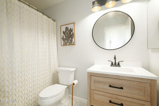 4102 E SIESTA Lane, Phoenix, AZ 85050