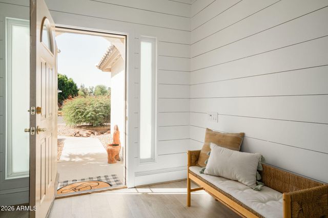 4102 E SIESTA Lane, Phoenix, AZ 85050