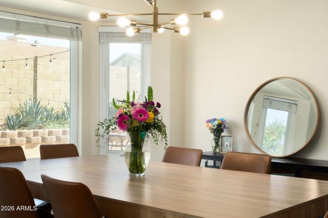 4102 E SIESTA Lane, Phoenix, AZ 85050