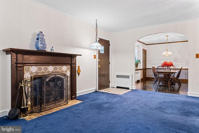 6806 N 10TH ST, Philadelphia, PA 19126