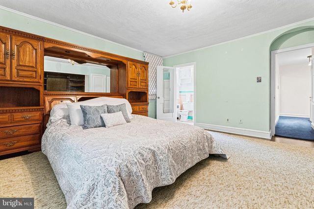 6806 N 10TH ST, Philadelphia, PA 19126