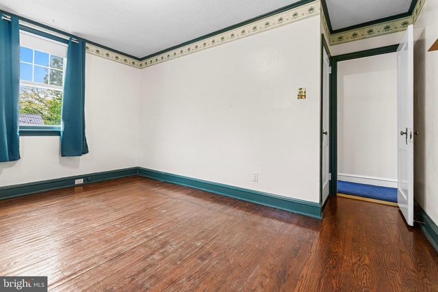 6806 N 10TH ST, Philadelphia, PA 19126