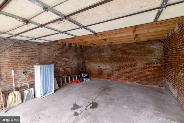 6806 N 10TH ST, Philadelphia, PA 19126
