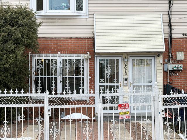 2076 Caesar Place, Bronx, NY 10473
