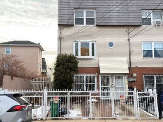 2076 Caesar Place, Bronx, NY 10473