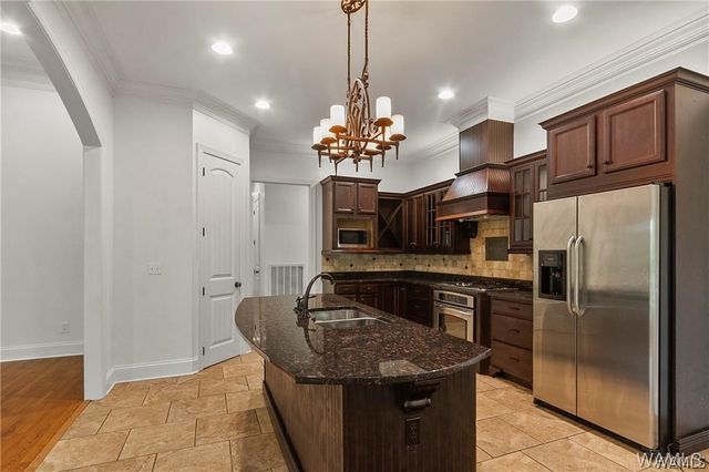 2710 Beacon Hill, Tuscaloosa, AL 35406