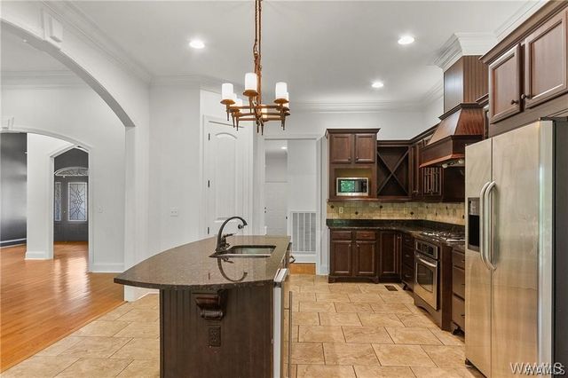 2710 Beacon Hill, Tuscaloosa, AL 35406