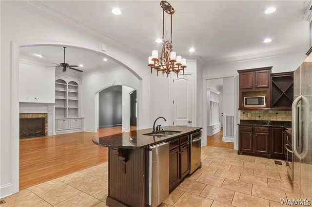 2710 Beacon Hill, Tuscaloosa, AL 35406
