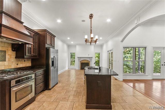 2710 Beacon Hill, Tuscaloosa, AL 35406