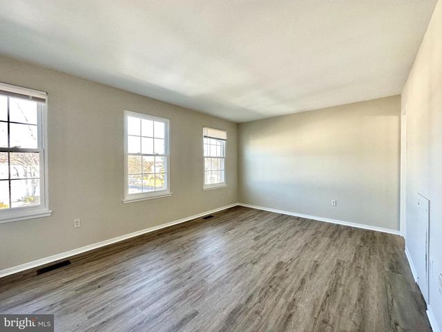 402 CAROUSEL CT, Gaithersburg, MD 20877