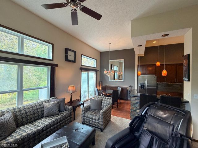 15392 Farnham Avenue N, Hugo, MN 55038