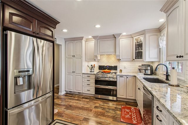 1658 Schlegel Road, Webster, NY 14580