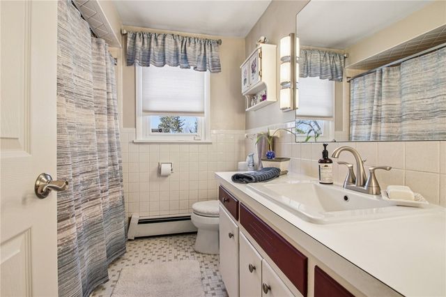 1658 Schlegel Road, Webster, NY 14580