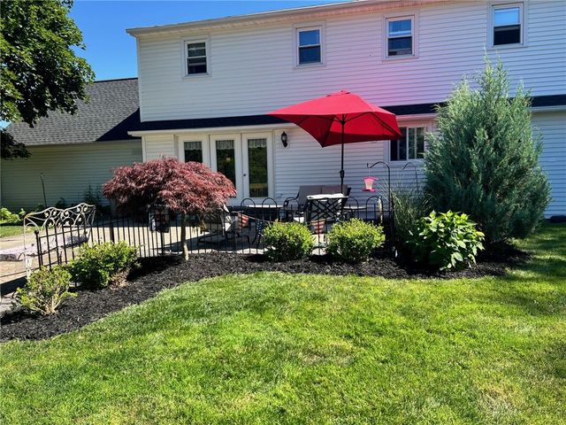 1658 Schlegel Road, Webster, NY 14580