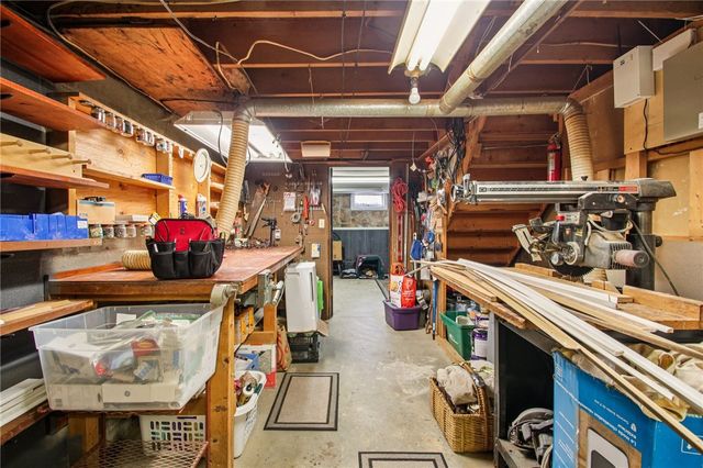 1658 Schlegel Road, Webster, NY 14580