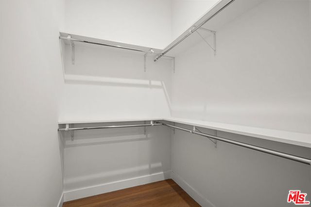 1733 S Barrington Avenue 1, Los Angeles, CA 90025