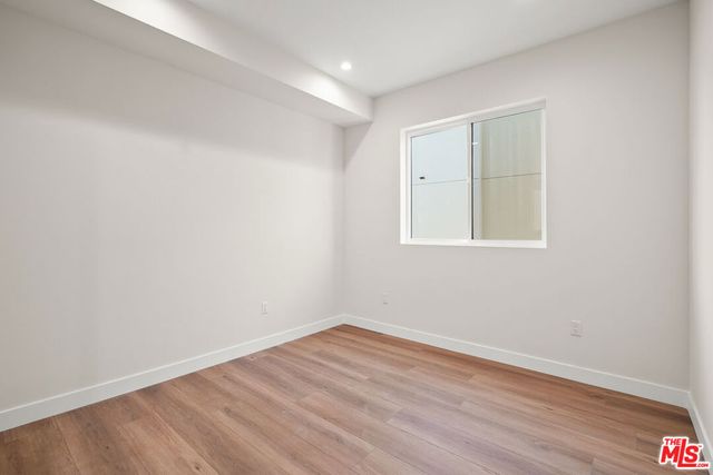 1733 S Barrington Avenue 1, Los Angeles, CA 90025