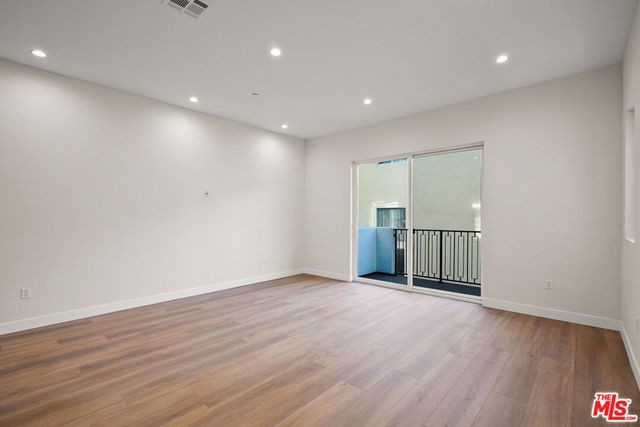 1733 S Barrington Avenue 1, Los Angeles, CA 90025