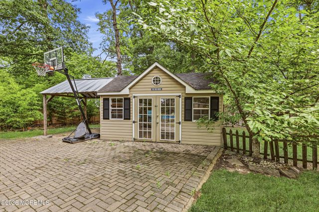 1641 Cedar Stream Court, Toms River, NJ 08755