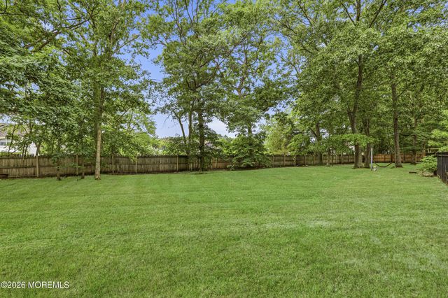 1641 Cedar Stream Court, Toms River, NJ 08755