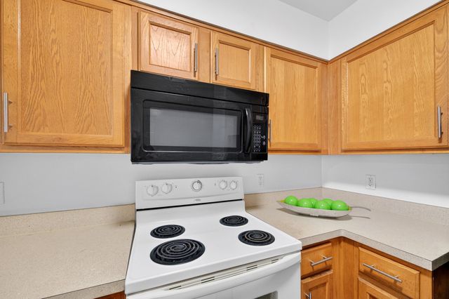 9817 Walnut Street 214, Dallas, TX 75243