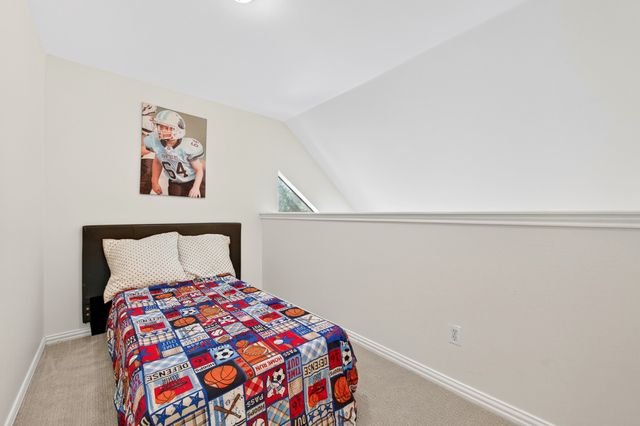 9817 Walnut Street 214, Dallas, TX 75243