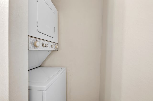 9817 Walnut Street 214, Dallas, TX 75243