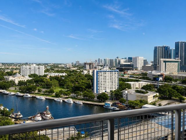 10 SW South River Dr 1708, Miami, FL 33130