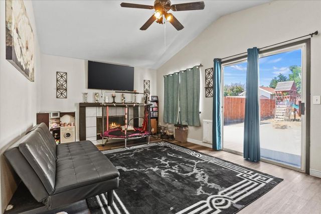 3003 Corinne Ct, Live Oak, CA 95953