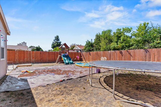 3003 Corinne Ct, Live Oak, CA 95953