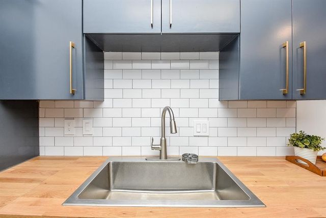357 N Post Oak Lane 312, Houston, TX 77024