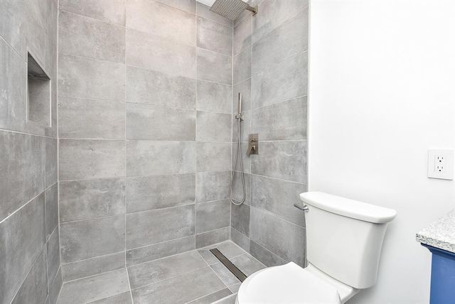 357 N Post Oak Lane 312, Houston, TX 77024