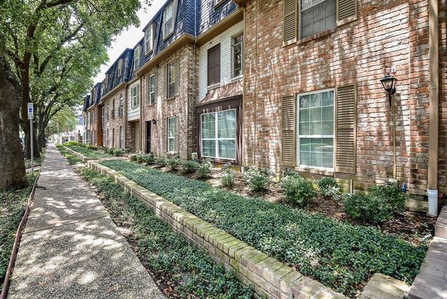 357 N Post Oak Lane 312, Houston, TX 77024