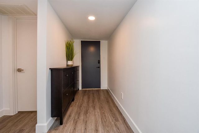 357 N Post Oak Lane 312, Houston, TX 77024