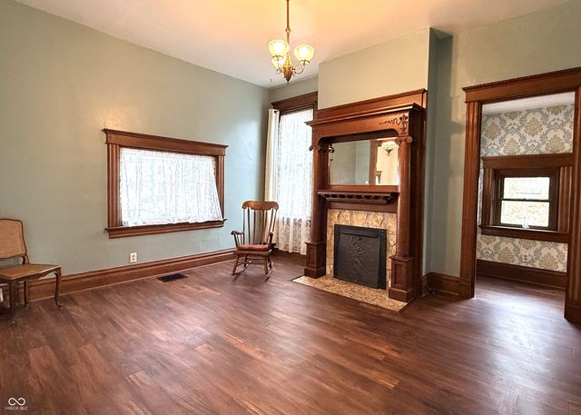 107 W College Street, Crawfordsville, IN 47933